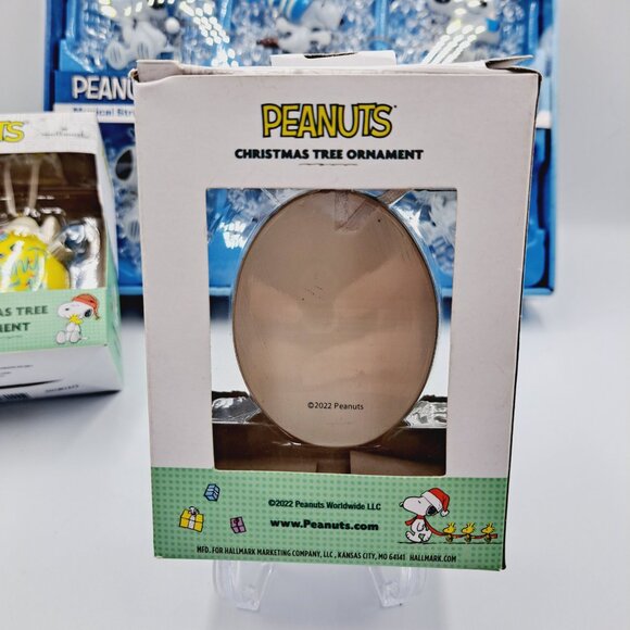 Peanuts Snoopy Winter Holiday Bundle Includes Ornaments & Musical Lights - Picture 6 of 13